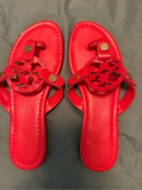 Women’s Red Decorative Toe-Post Sandals